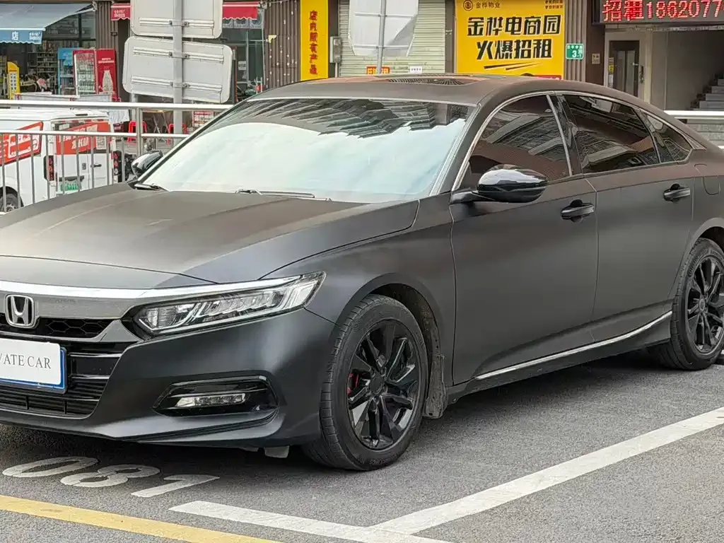 Honda Accord — фото 1