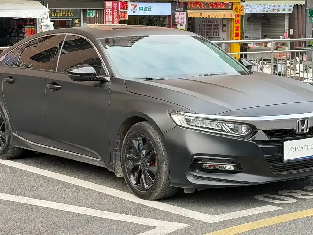 Honda Accord — фото 10