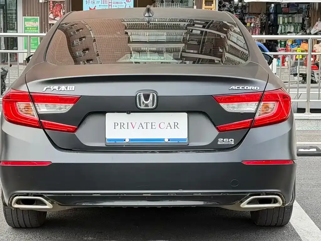 Honda Accord — фото 7
