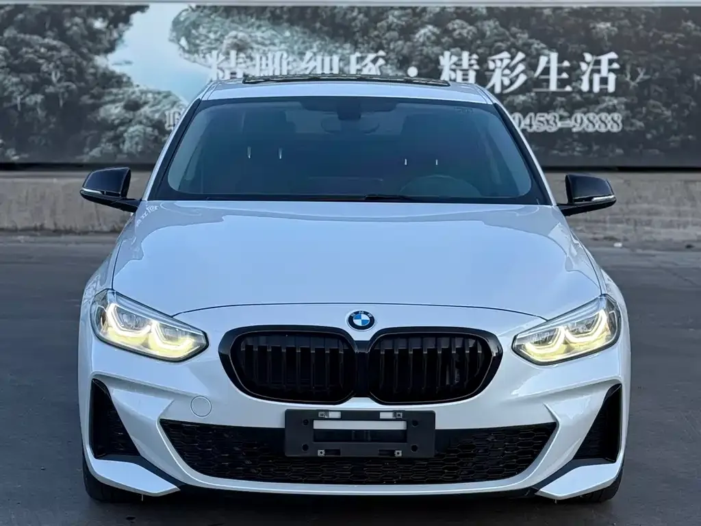 BMW 1 Series — фото 1