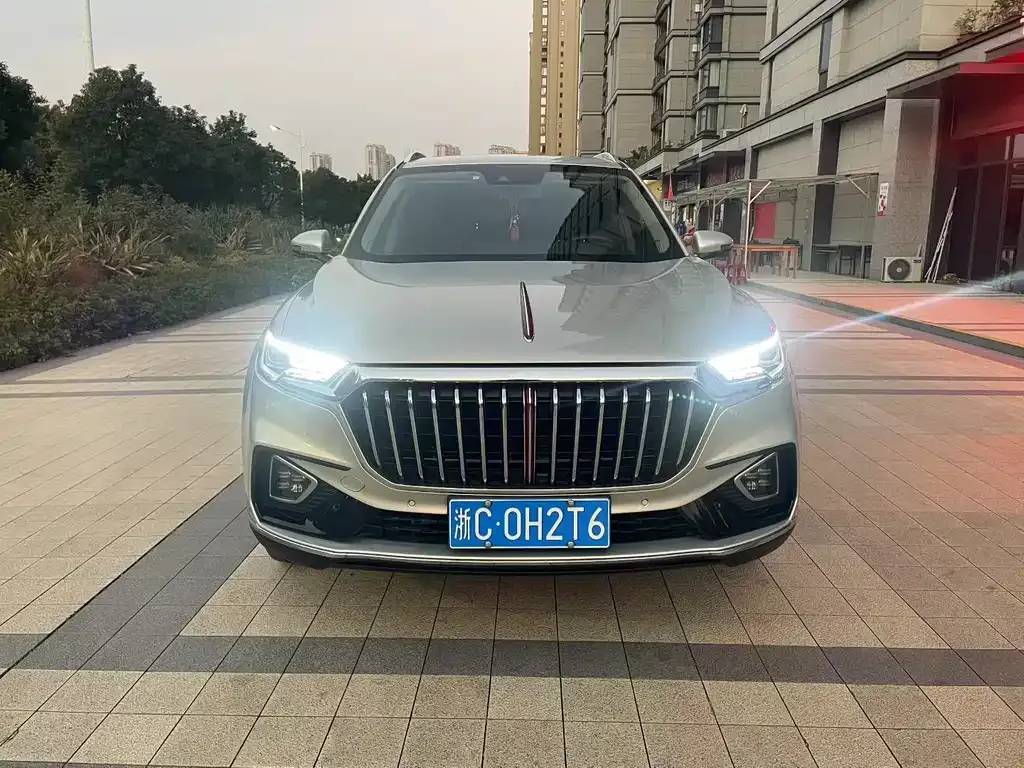 Hongqi HS5 — фото 2