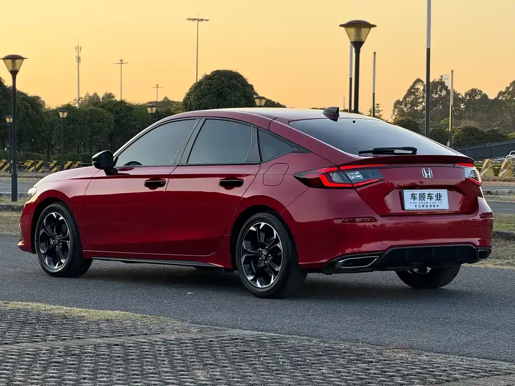 Honda Civic — фото 5