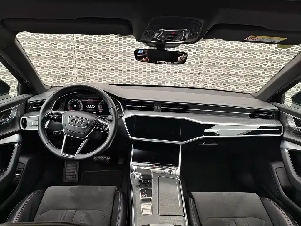 Audi A6L — фото 2