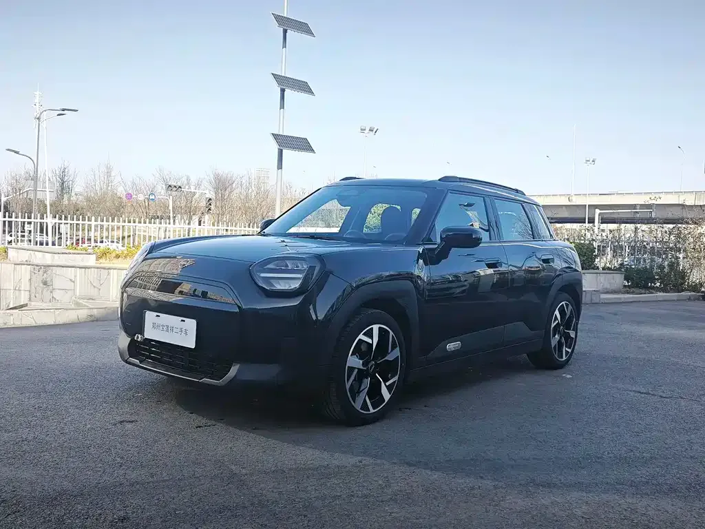 MINI Aceman EV — фото 1