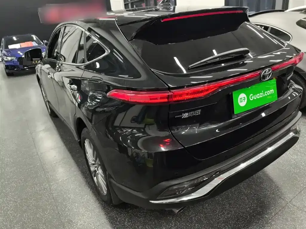 Toyota Harrier — фото 4