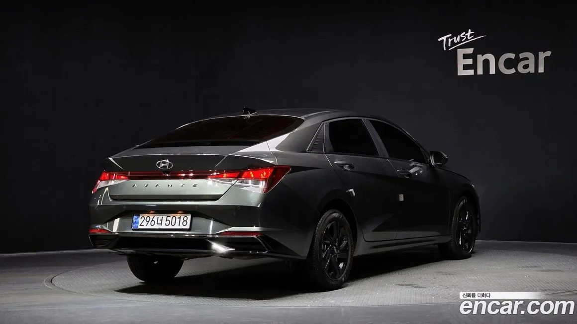 Hyundai AVANTE — фото 3
