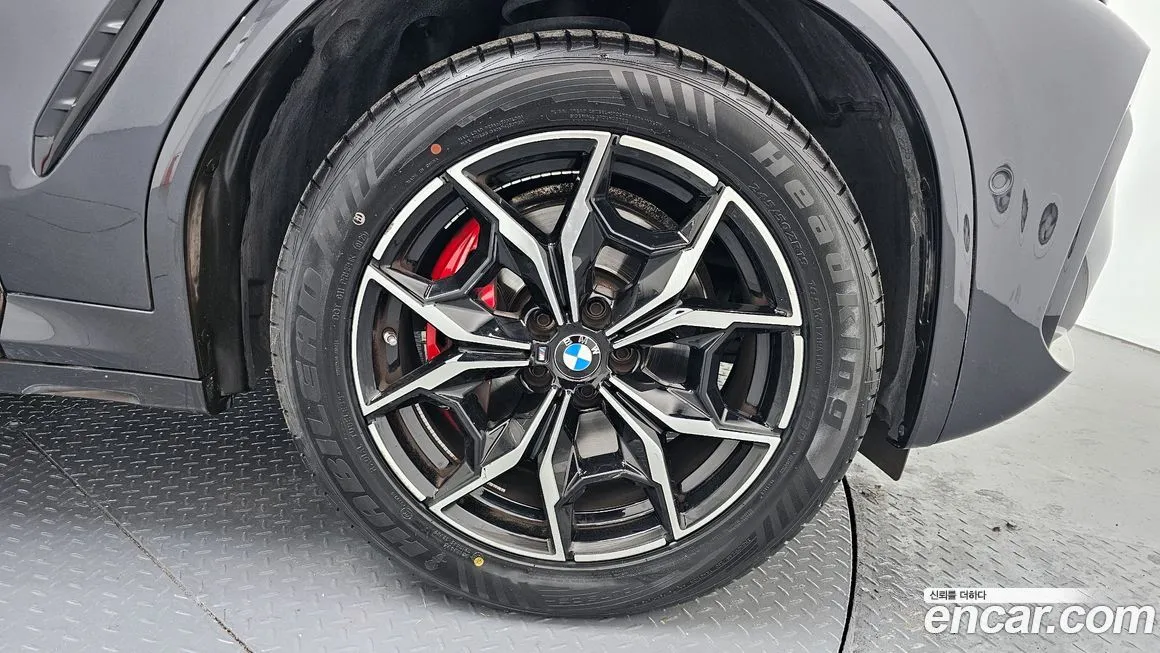 BMW X4 — фото 10
