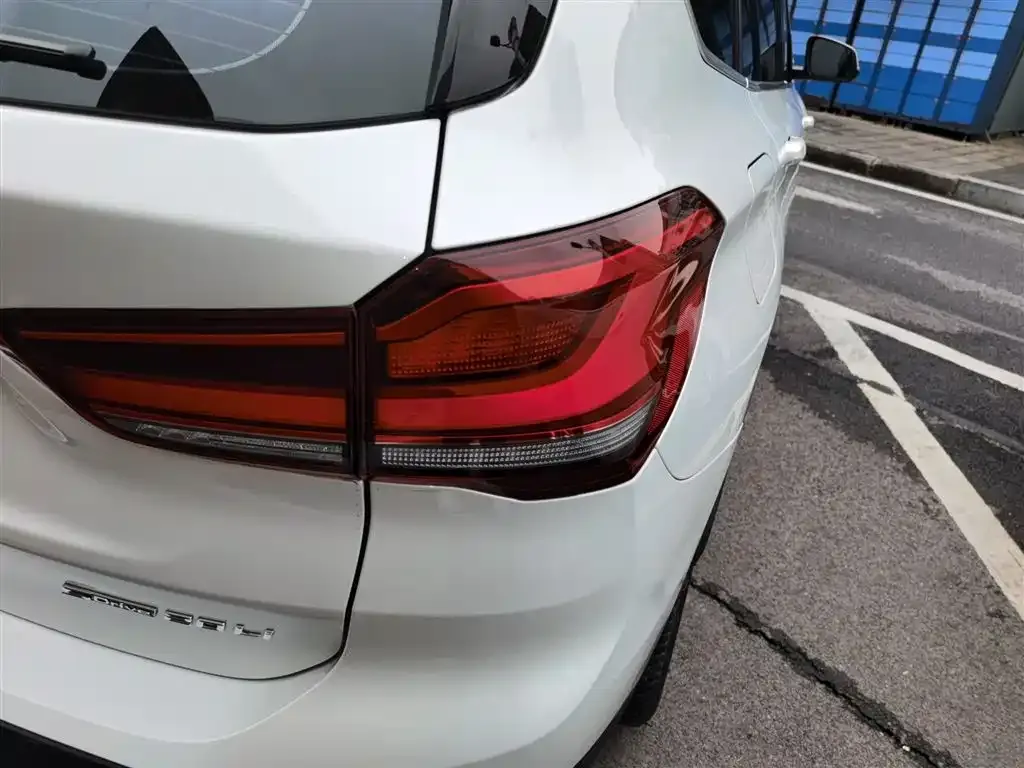 BMW X1 — фото 10