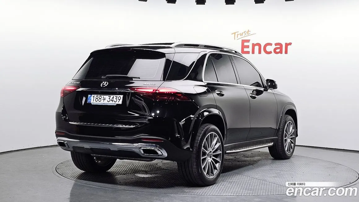 Mercedes-Benz GLE-Class — фото 6