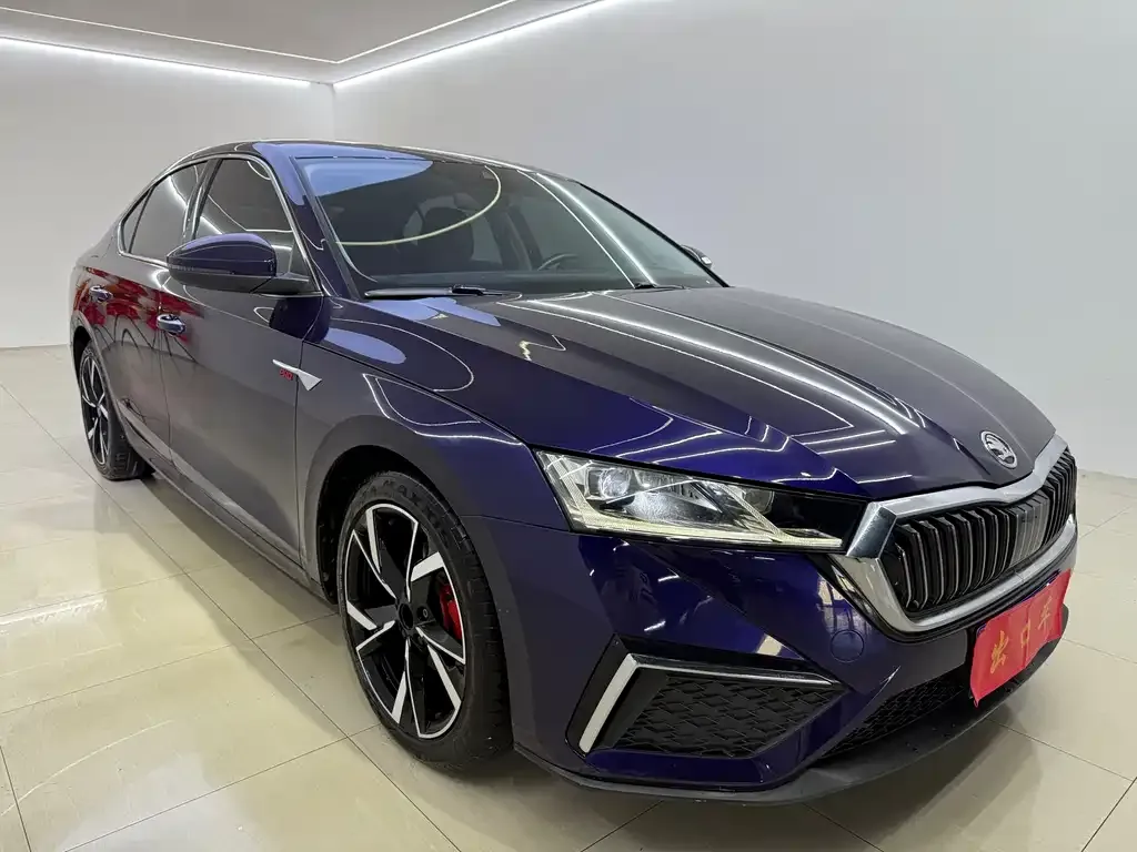 Skoda Octavia — фото 3