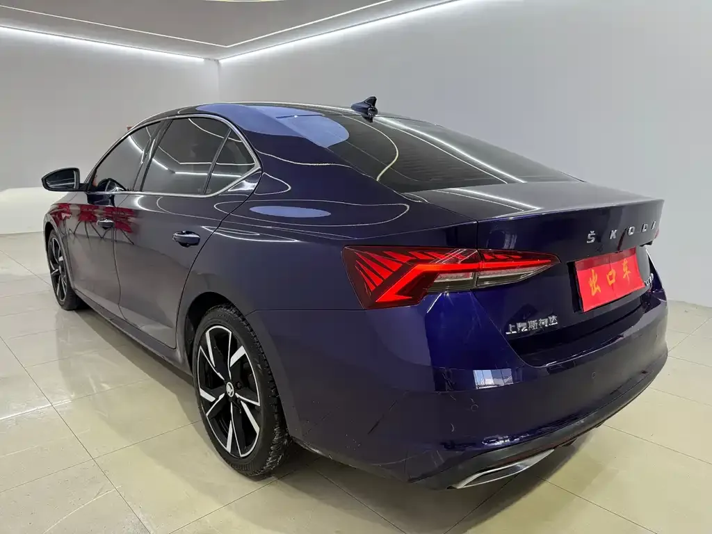 Skoda Octavia — фото 6
