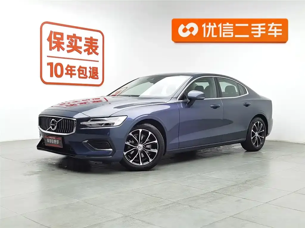 Volvo S60 — фото 1