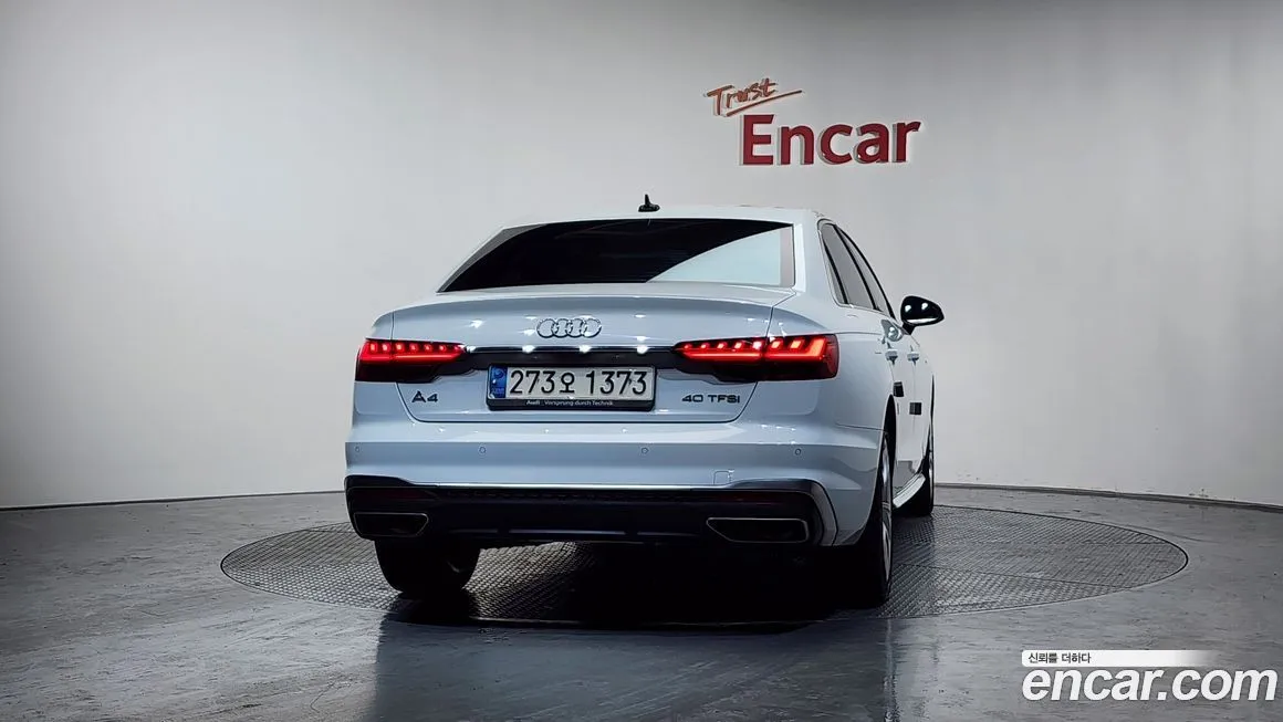 Audi A4 — фото 4