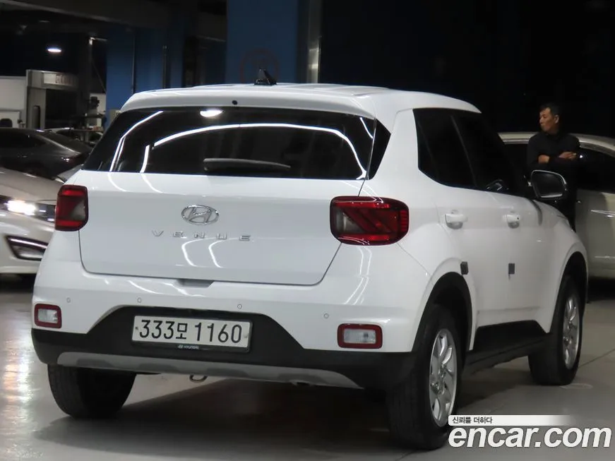 Hyundai Venue — фото 2