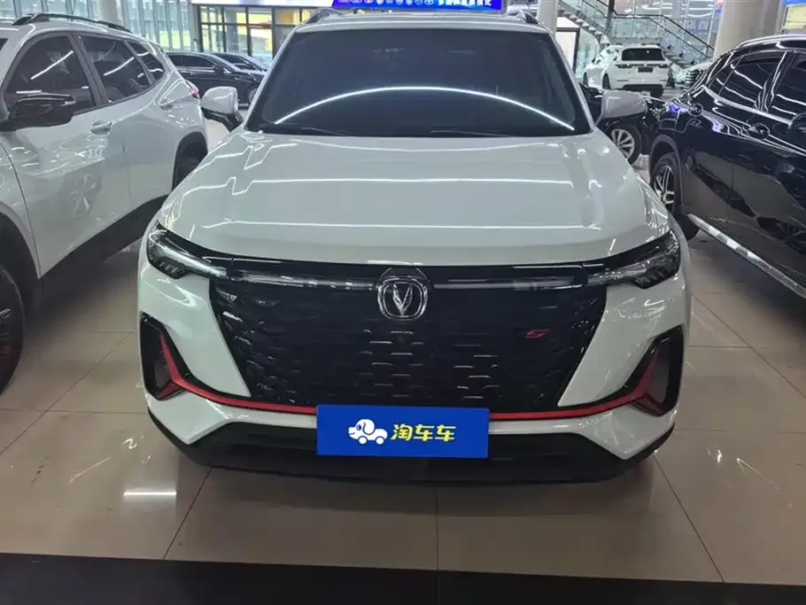 Changan CS35PLUS — фото 10