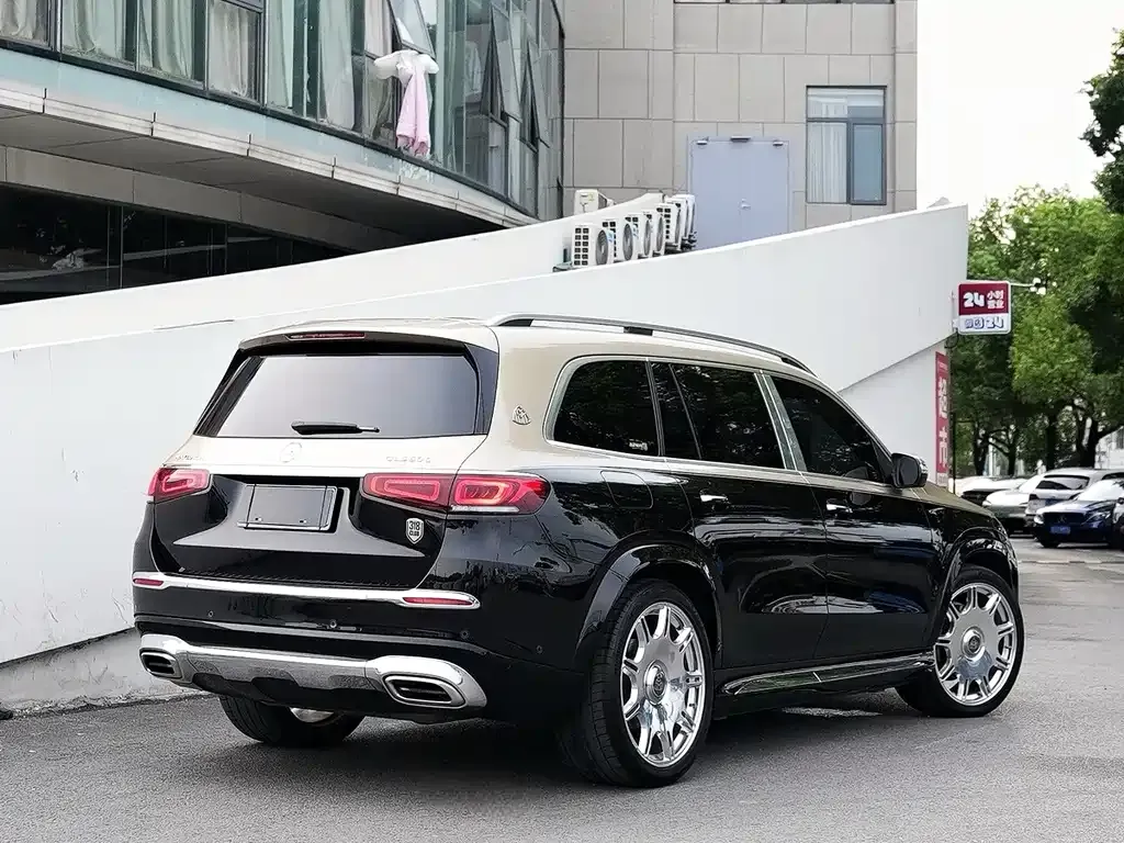 Mercedes-Benz GLS — фото 8