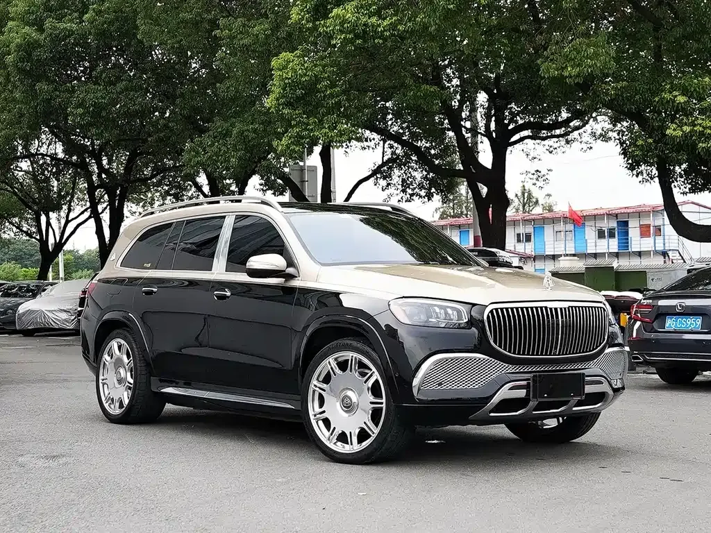 Mercedes-Benz GLS — фото 9