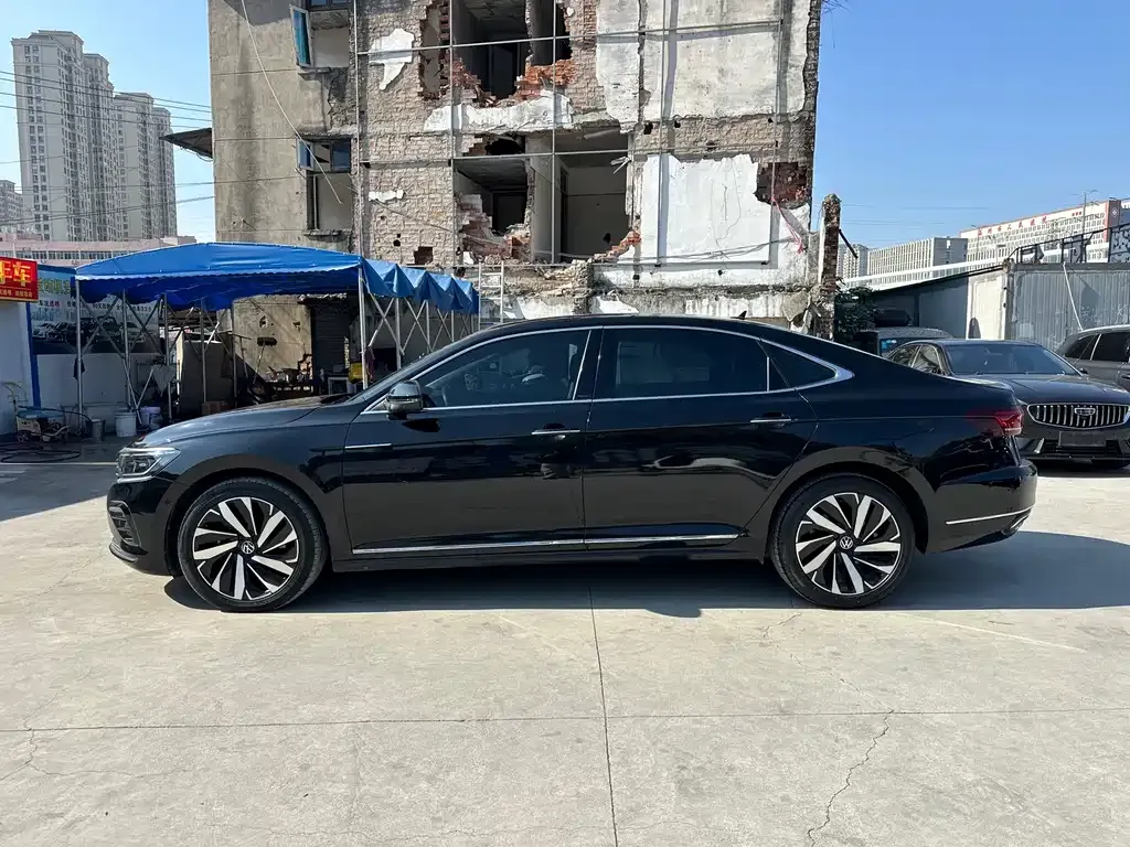 Volkswagen Passat — фото 8