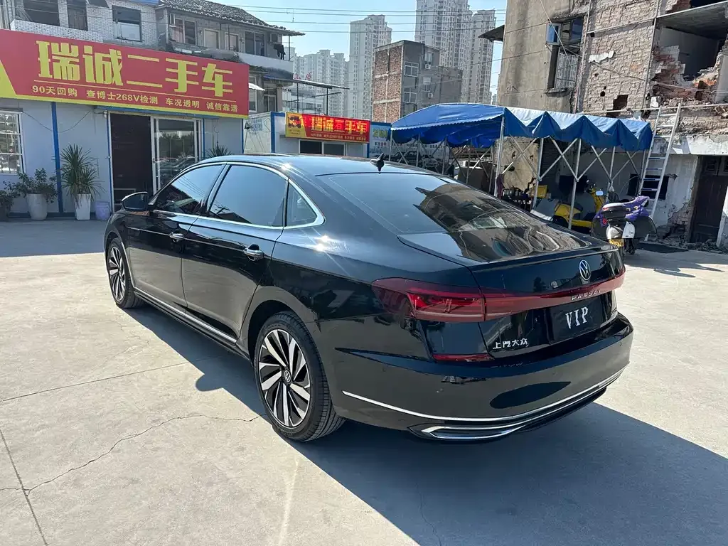 Volkswagen Passat — фото 3