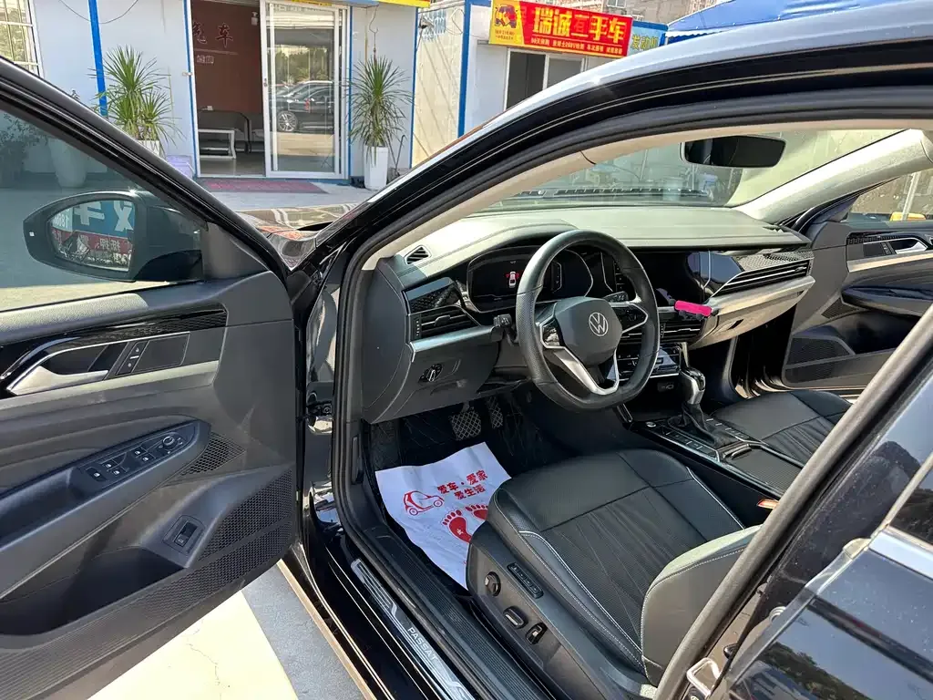 Volkswagen Passat — фото 10