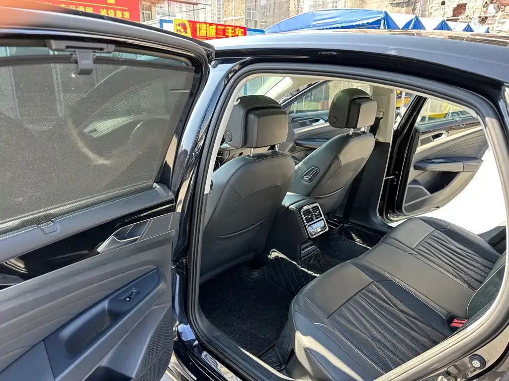 Volkswagen Passat — фото 6