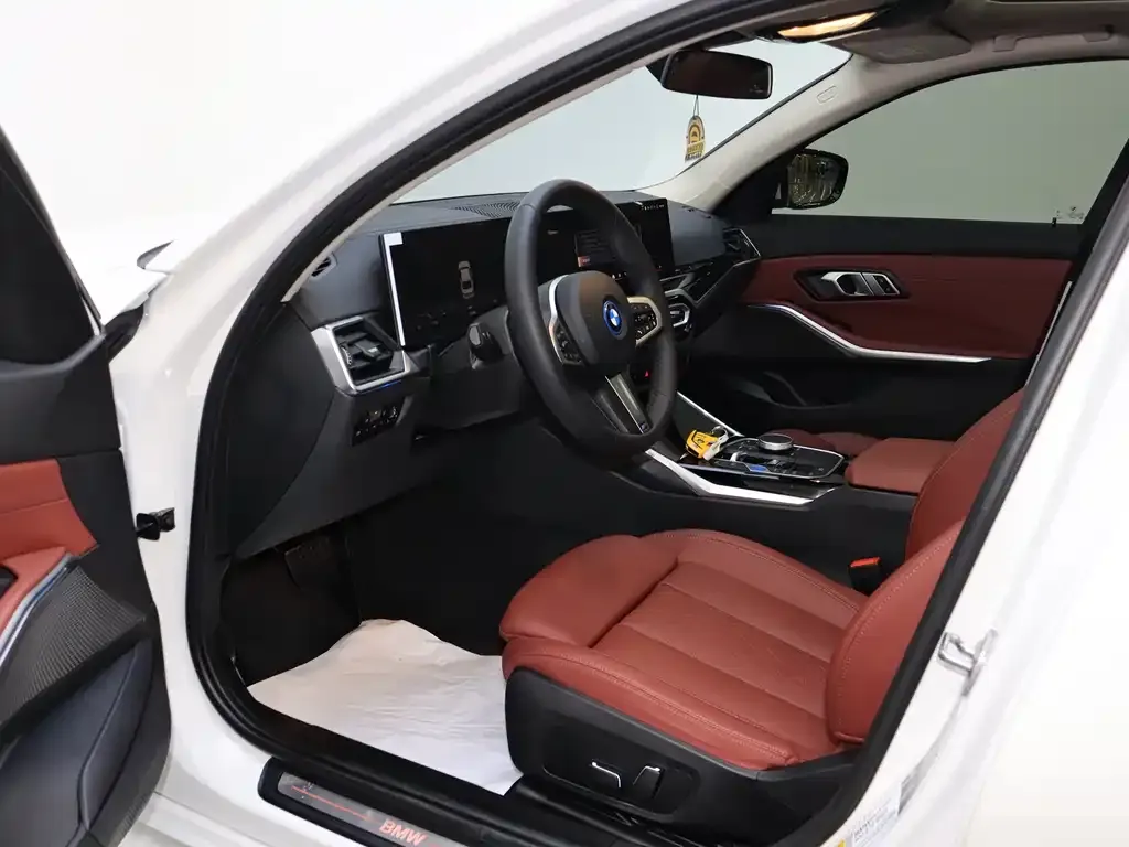 BMW i3 — фото 8