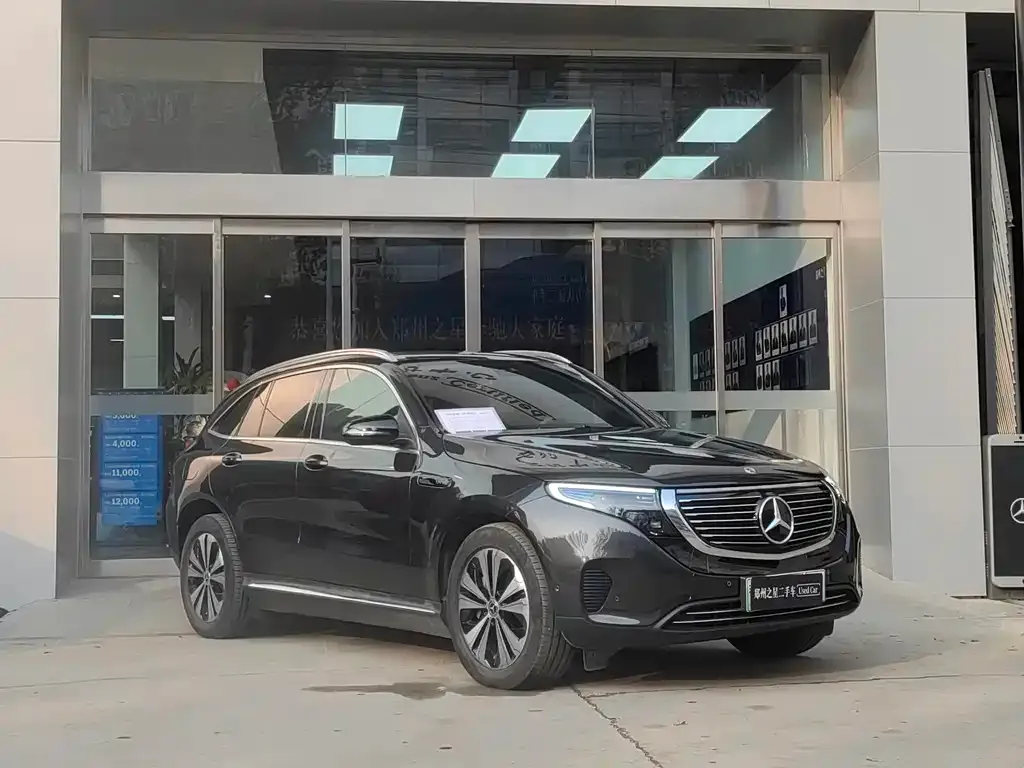 Mercedes-Benz EQC — фото 7