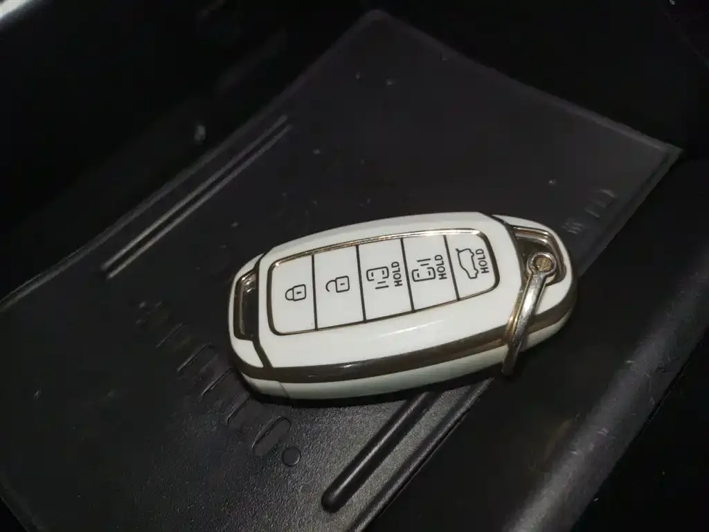 Hyundai Custo — фото 9