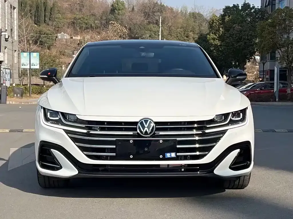 Volkswagen CC — фото 10
