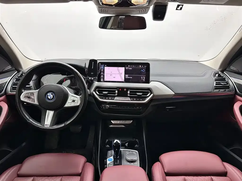BMW iX3 — фото 4