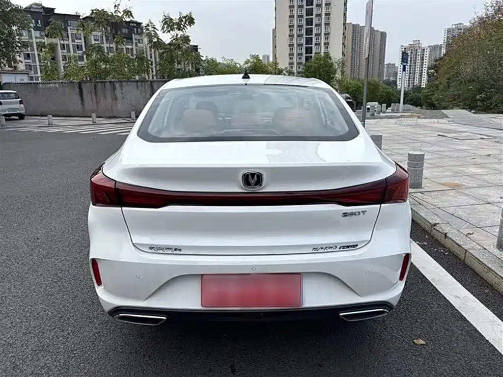 Changan Eado — фото 10