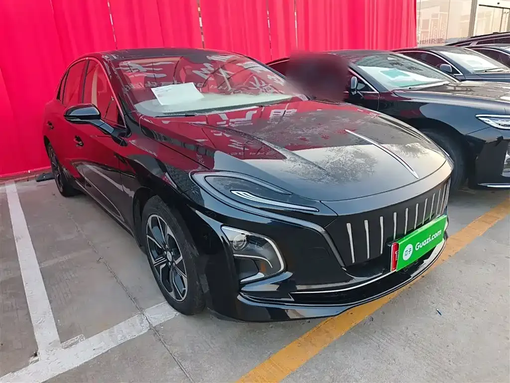 Hongqi E-QM5 — фото 4
