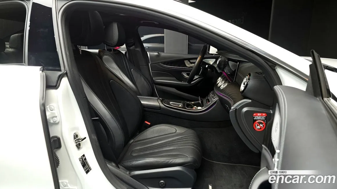Mercedes-Benz CLS-Class — фото 10
