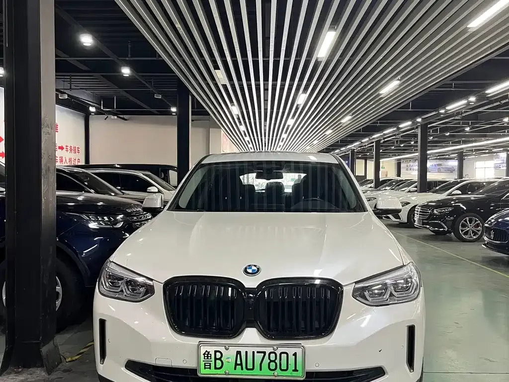 BMW iX3 — фото 2
