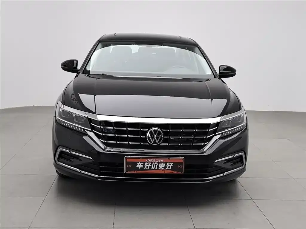 Volkswagen Passat New Energy — фото 6
