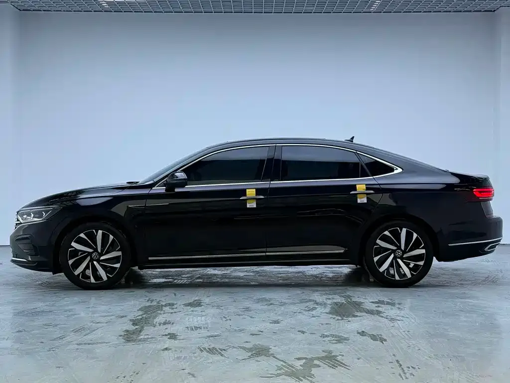 Volkswagen Passat — фото 5