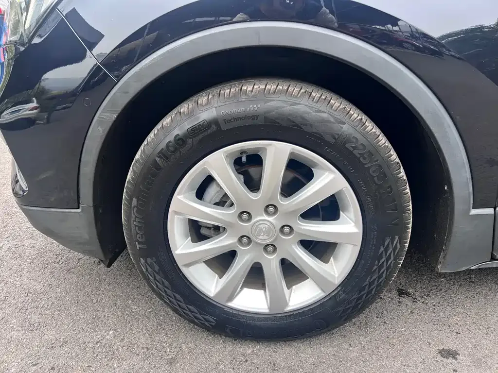 Buick Envision Plus — фото 5