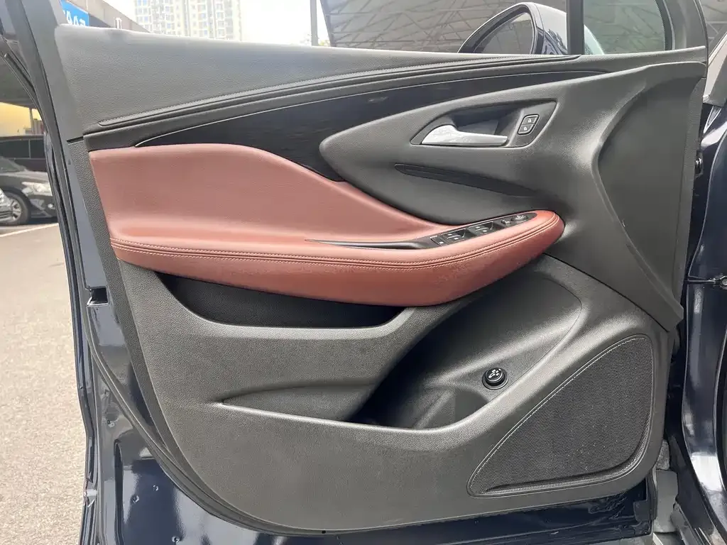 Buick Envision Plus — фото 6