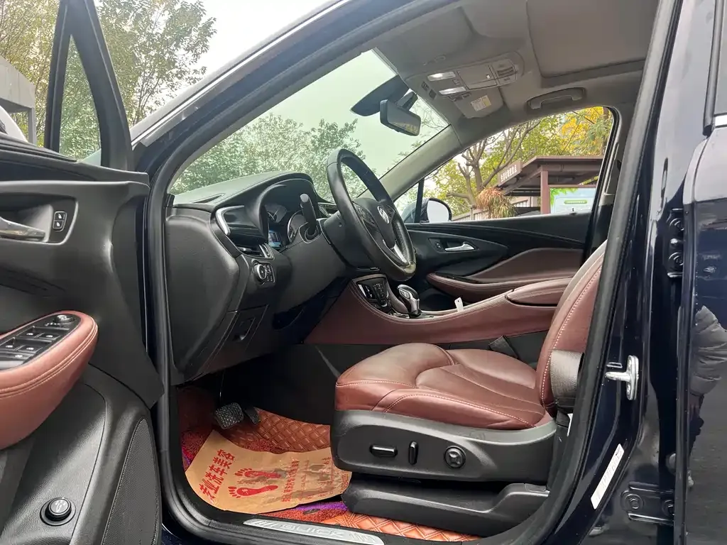 Buick Envision Plus — фото 8