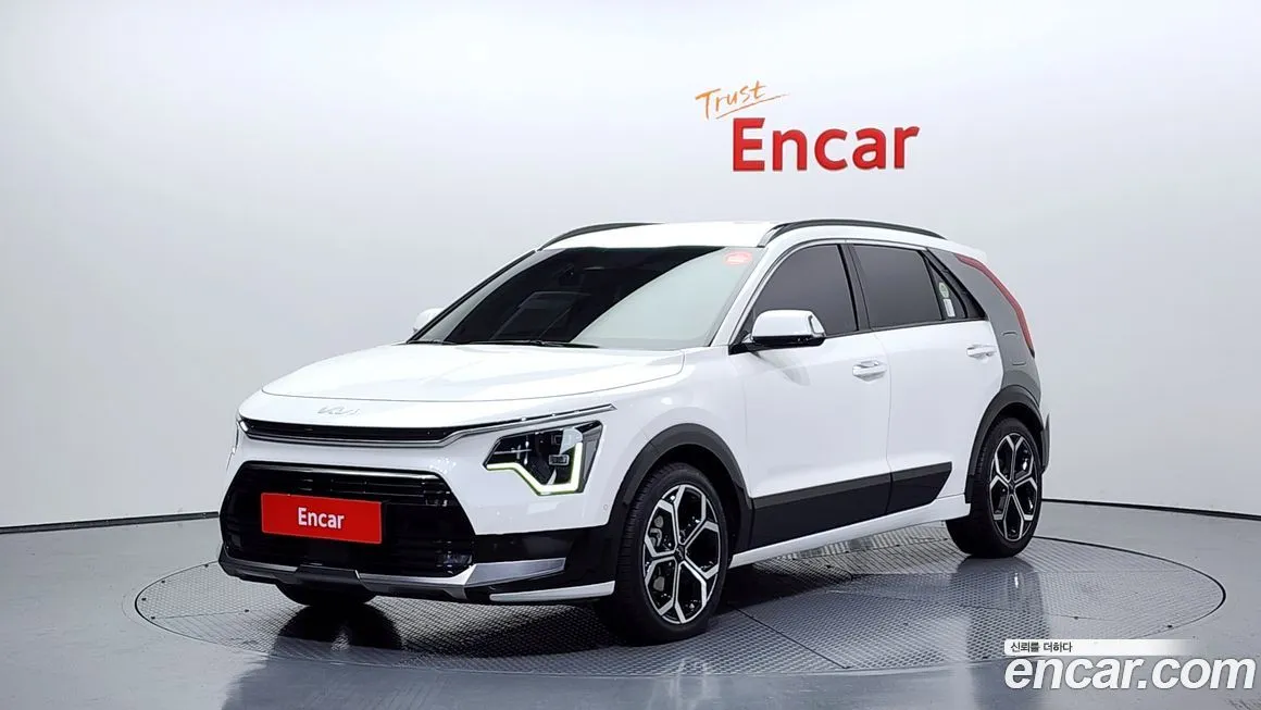 Kia Niro — фото 1
