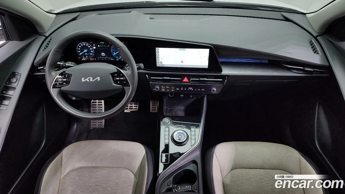 Kia Niro — фото 10