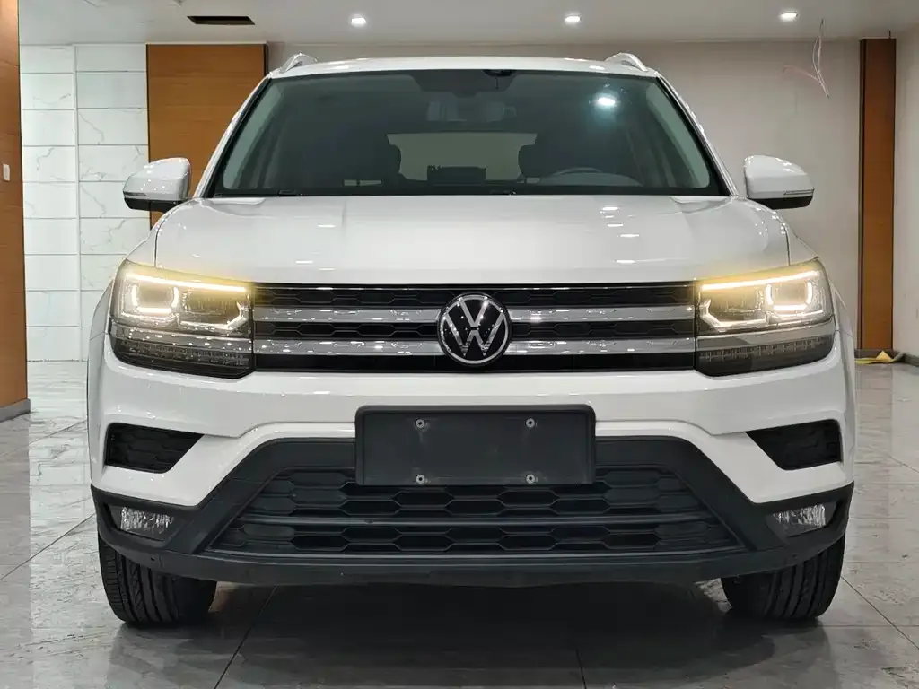 Volkswagen Tharu — фото 3