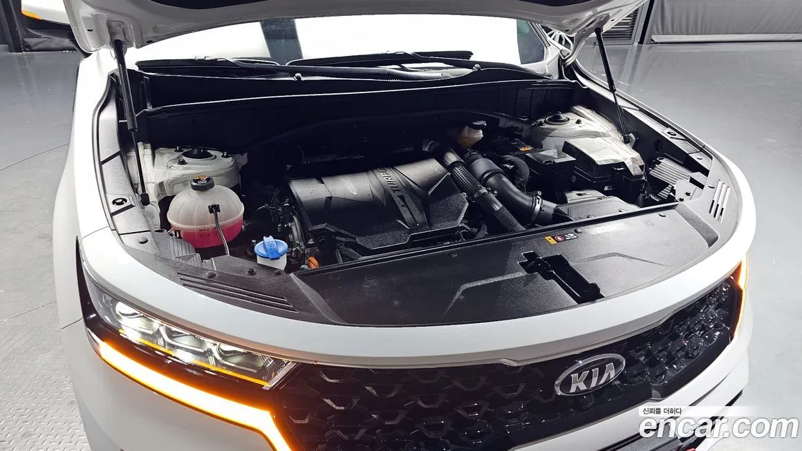 Kia Sorento — фото 6