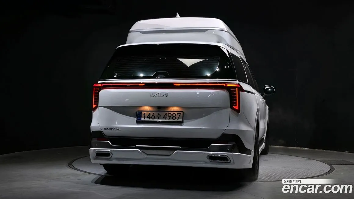 Kia Carnival — фото 10
