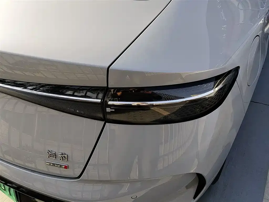 BYD Seal — фото 8