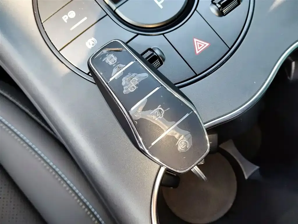 BYD Seal — фото 9