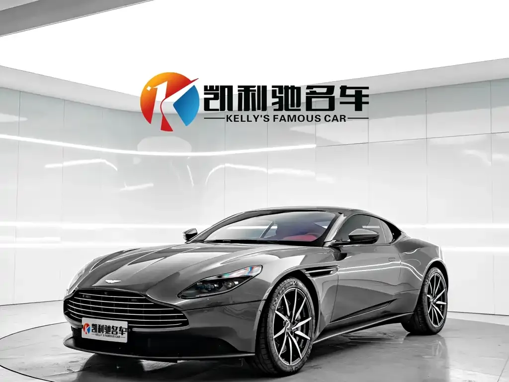 Aston Martin DB11 — фото 1