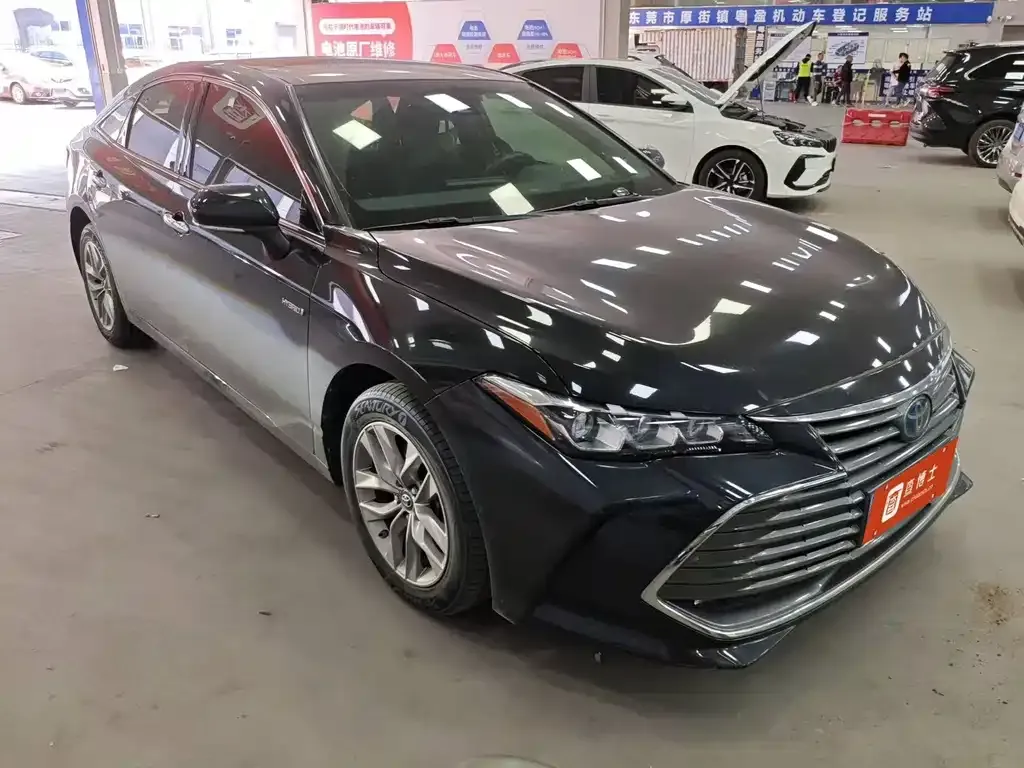 Toyota Avalon — фото 4