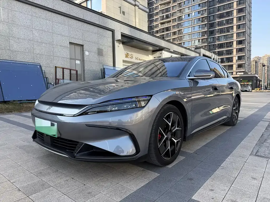BYD Han — фото 1