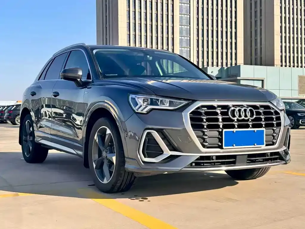 Audi Q3 — фото 9